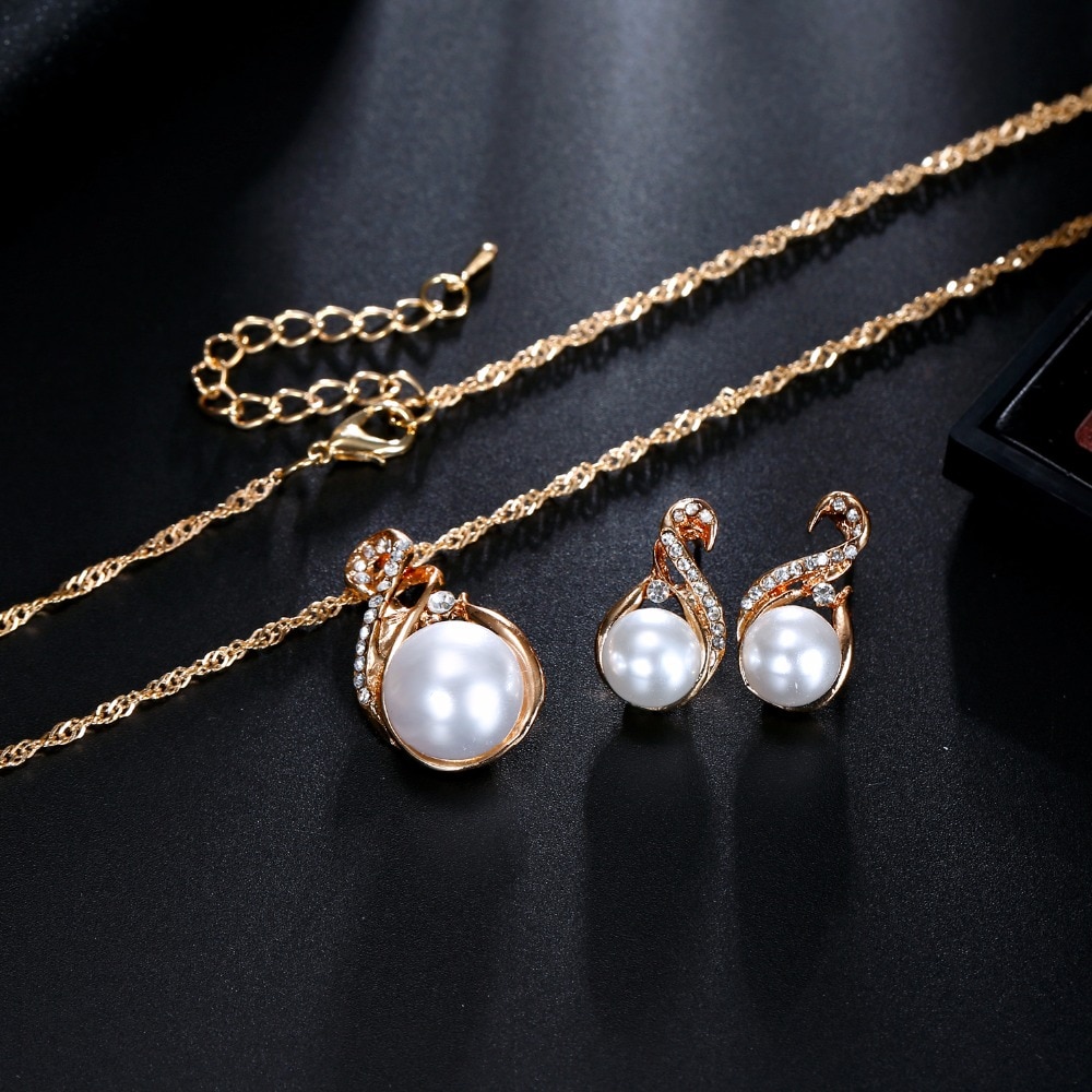 Women's Pearl Drop Earrings and Necklace Set