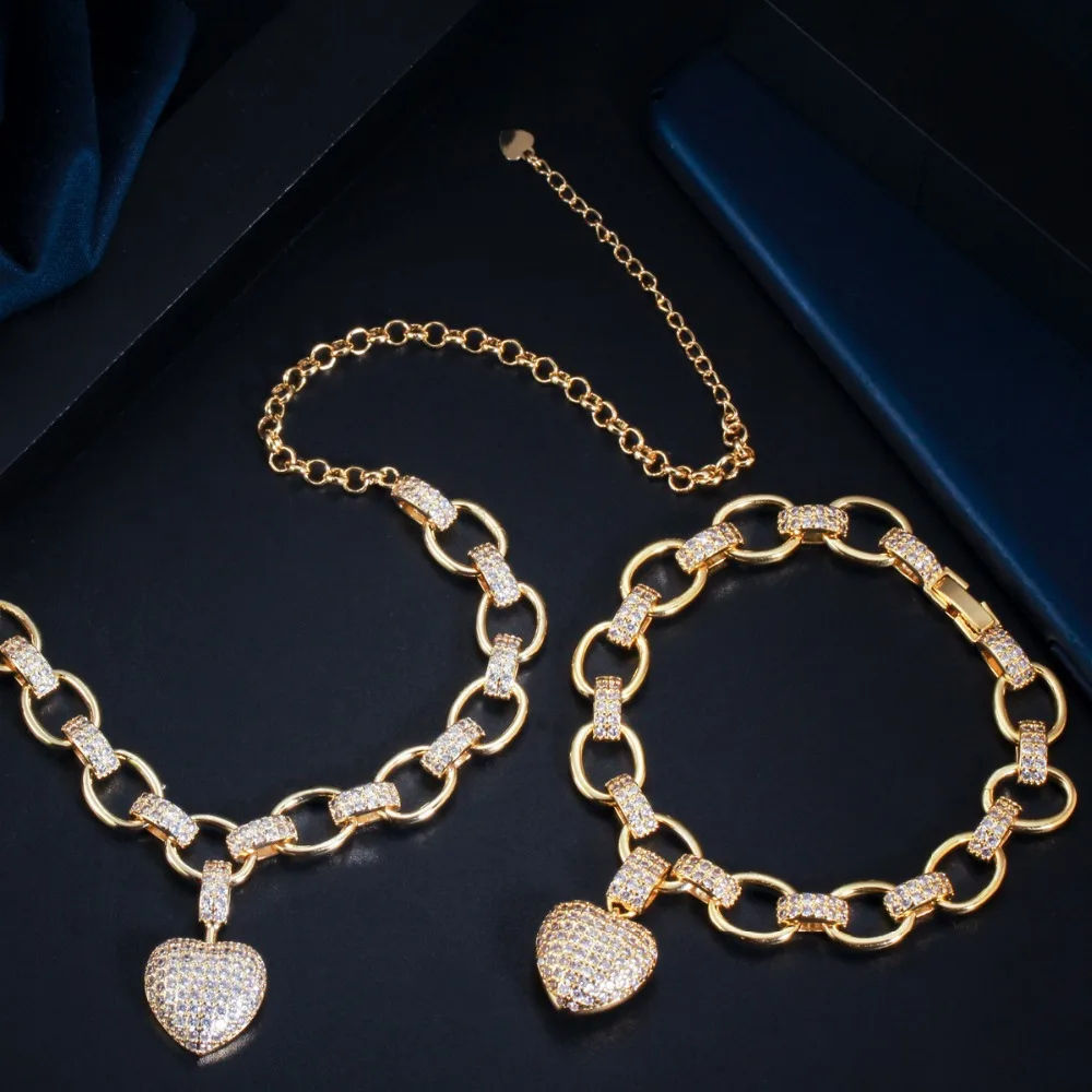 Women's Golden Heart Bracelet and Necklace Set