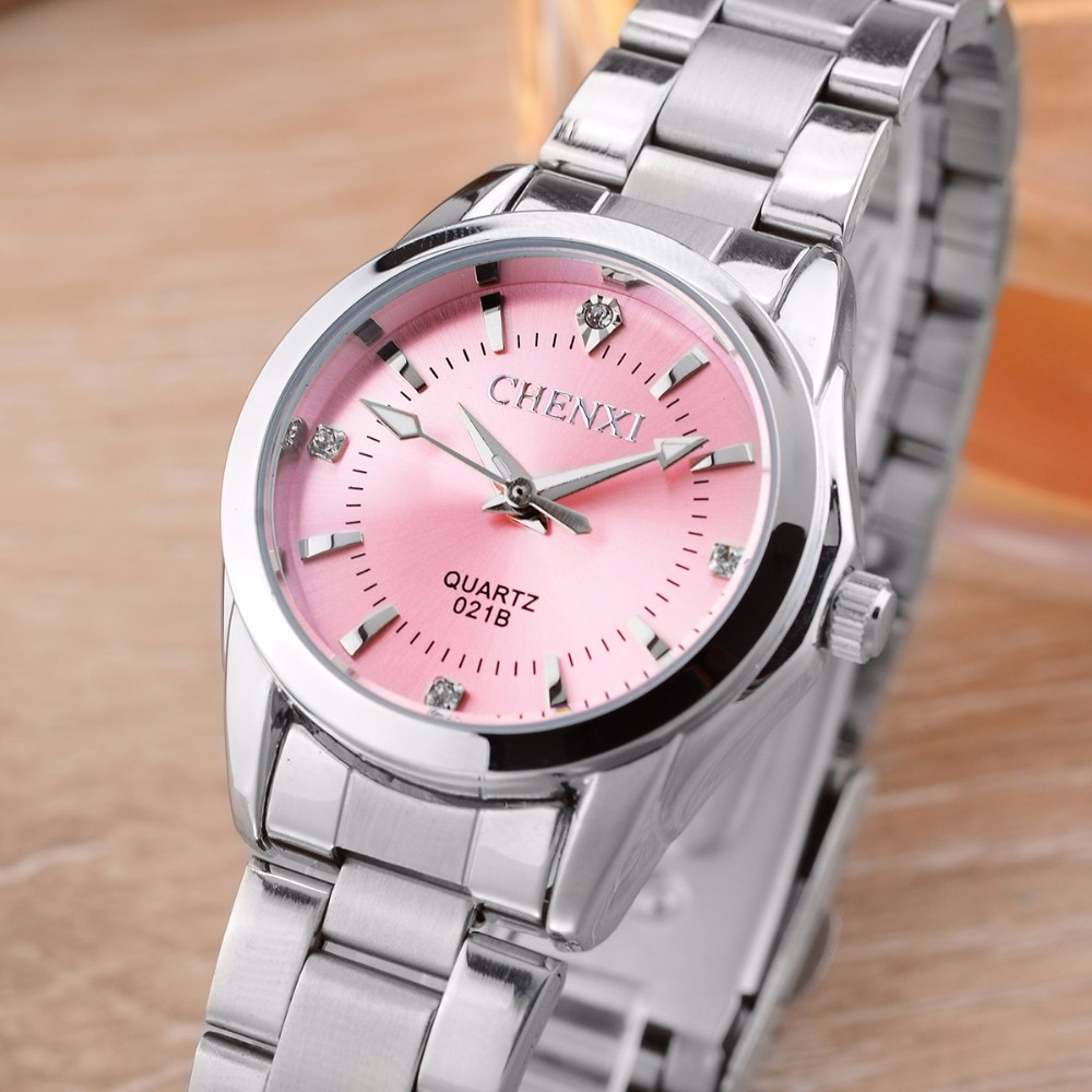 Women's Casual Round Steel Quartz Watch