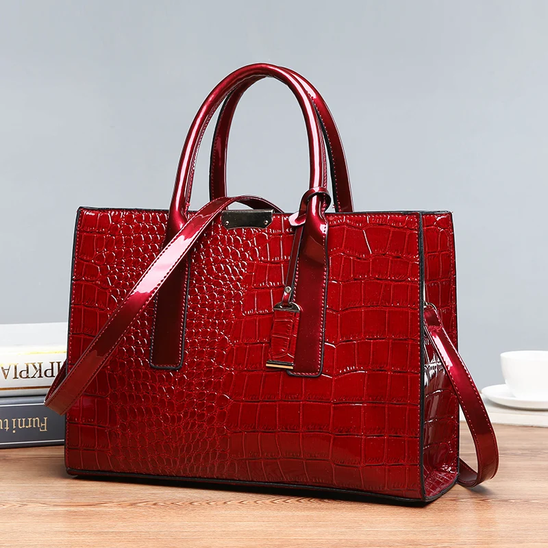 Women's Luxury Crocodile Patterned Handbag