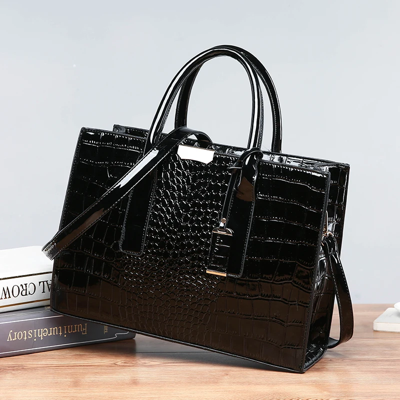 Women's Luxury Crocodile Patterned Handbag