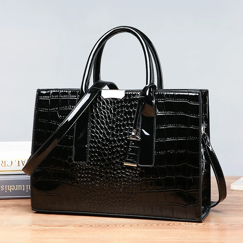 Women's Luxury Crocodile Patterned Handbag